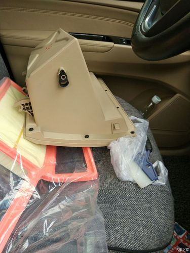 宝骏730自己动手换空气滤芯和空调滤芯