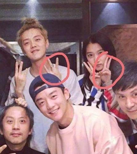 鹿晗强吻关晓彤 鹿晗关晓彤同录节目