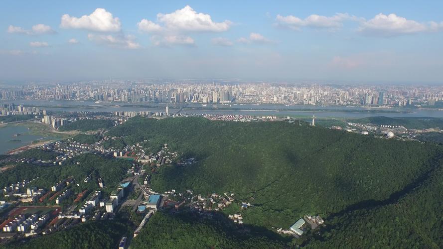 航拍岳麓山长沙全城
