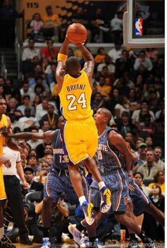 nba投篮姿势最美的球星乔丹雷阿伦科比麦迪