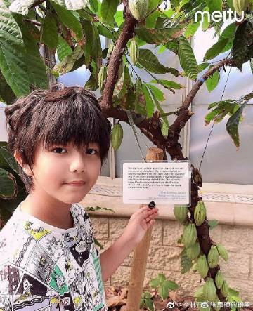 李林孖超话 可爱的小孖出现了@yhboys_小孖