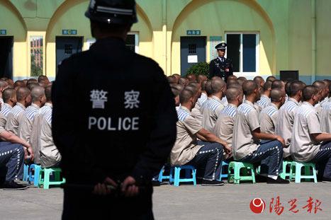 首次西安所有监狱同天开放1106人探监