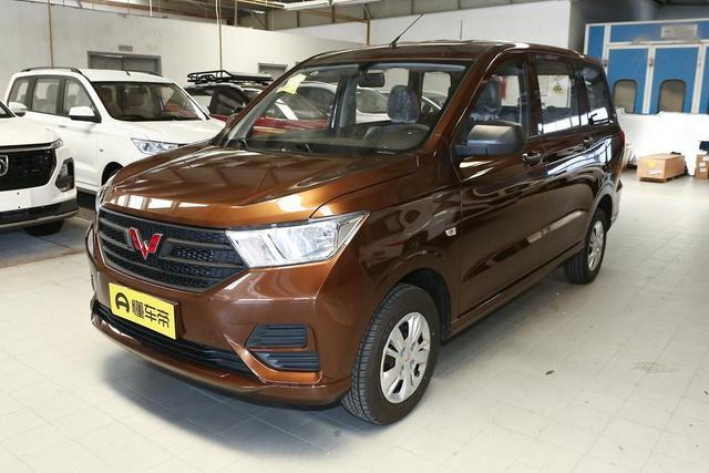 经典神车五菱宏光s428万元起