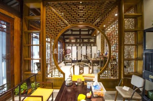 在四合院内部更是搭配有全屋地暖,中央空调,卫浴,电动感应门窗等现代