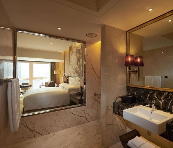 郑州希尔顿酒店 (hilton zhengzhou)