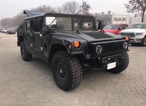 悍马军用版现车价格配置详解越野王者