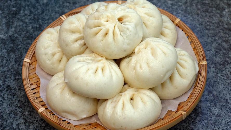 教你做豆角肉丁包子,掌握2个技巧,包子白白胖胖,咬一