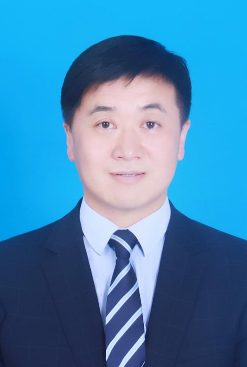 王小龙