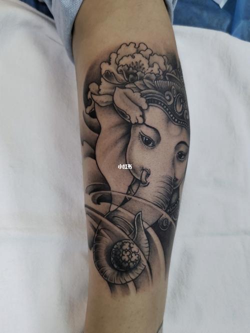 小腿象神纹身_纹身_美妆_彩妆
