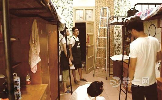 武汉大学生组宿舍装修队 收费为同学打造个性寝室
