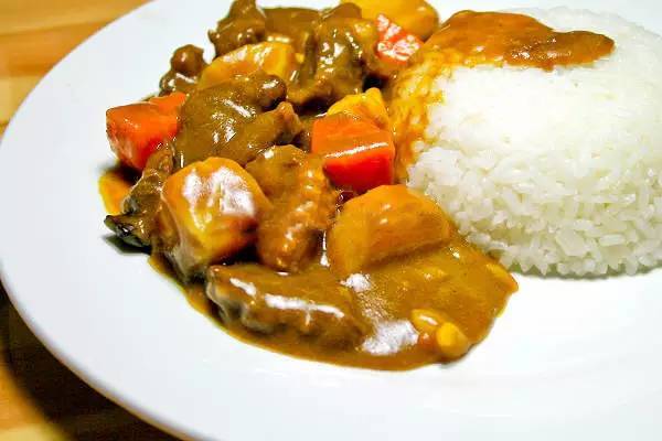 咖喱肉骨茶印尼九层塔吃东南亚美食来万宁兴隆通通安排上啦
