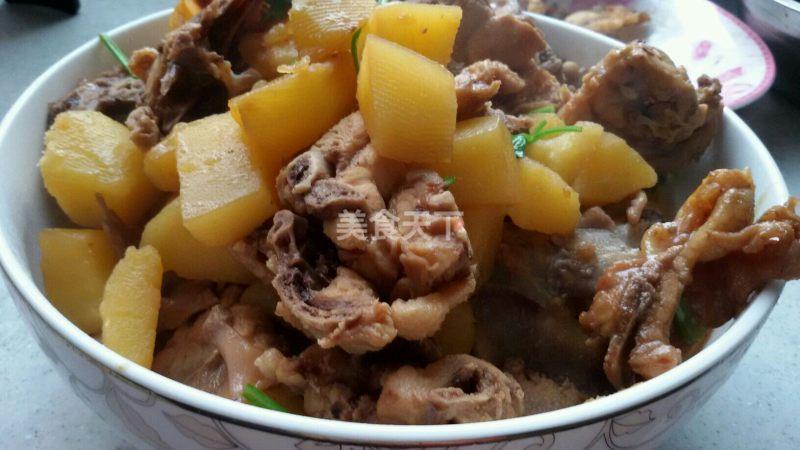 土豆炖鸡骨架