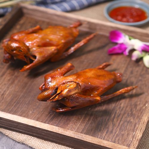 广东特色红烧乳鸽黄金脆皮乳鸽五香味茶楼酒店商用半成品250g只