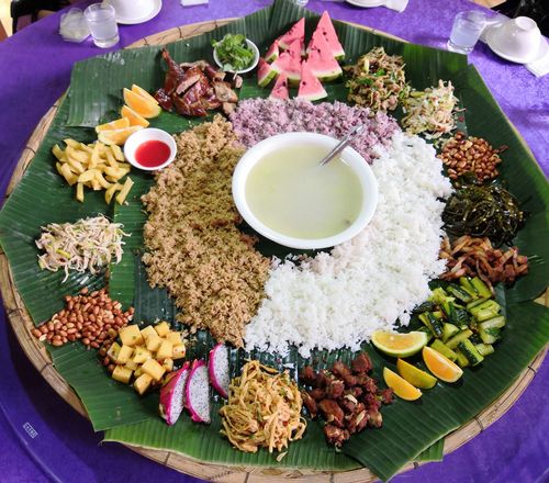 景颇族的特色手抓饭,色香味俱全,垂涎三尺