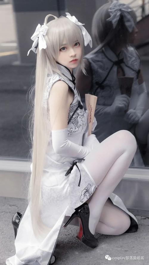 cos漫展上的旗袍穹妹疯了个猫