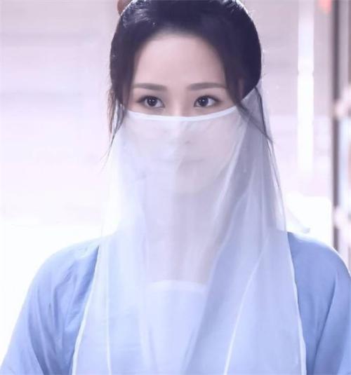 古装剧中的女子戴面纱,玉无心霸气十足,可看到袁今夏恋爱了