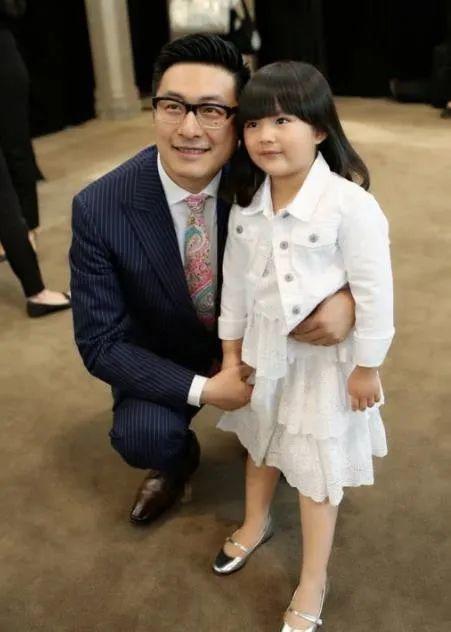 11岁王诗龄晒近照"炫富",网友吵翻天,李湘:"我就喜欢这样养孩子!