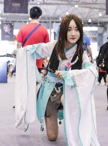 有颜有身材,coser实力教你如何在qqjoy成为瞩目焦点!