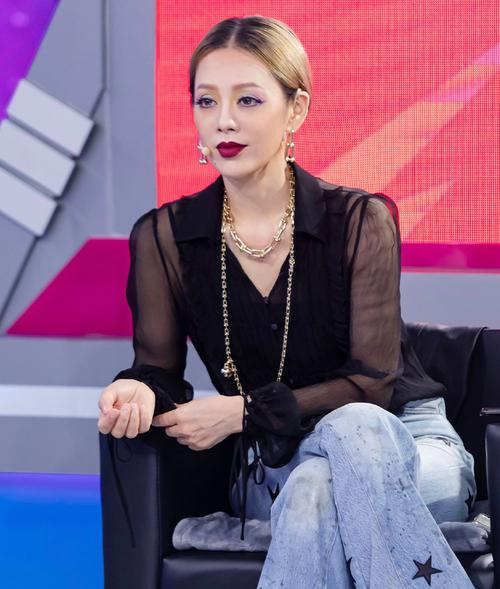 ss订制明星lisa戚薇同款马蹄扣金项链