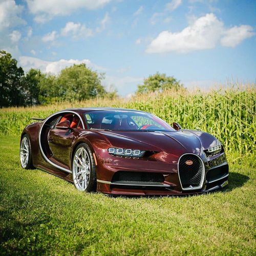 bugatti chiron,这红碳真是漂亮,车头设计非常霸气-新浪汽车