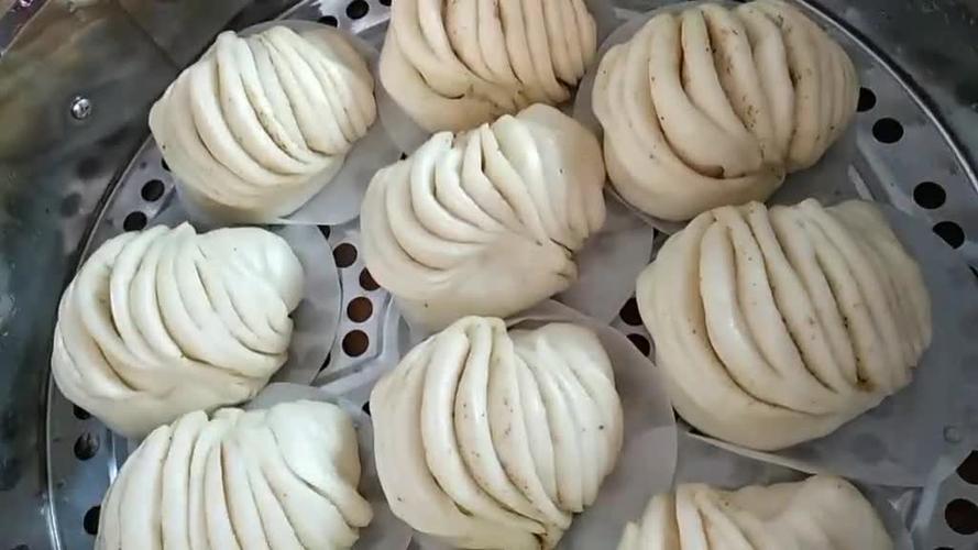 家常花卷的做法,喷香松软咸香适口,比馒头更有味儿