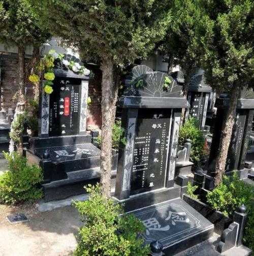 首页 业务范围 高桥墓园                      西安高桥墓园,座落于