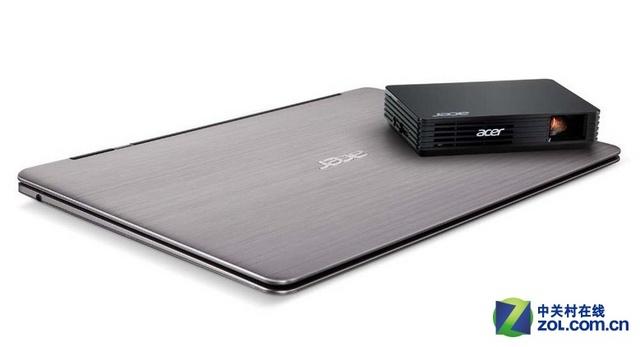 acer c120与超薄笔记本的厚度对比