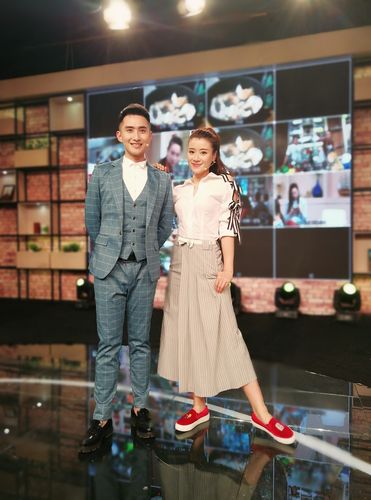 独家|路易这回点名要王冰皓,"大龄未婚女青年"中毒已深