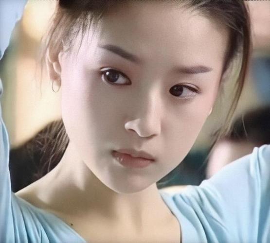 董洁年轻时期照片曝光,颜值巅峰,比刘亦菲还美