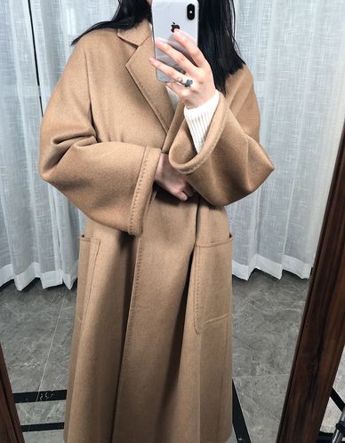 经典睡袍款骆驼绒大衣_不打折现价3499元