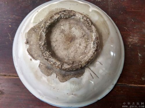 元代卵白釉碗——元青花