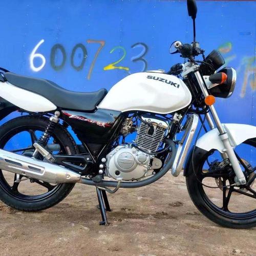 原装原版-精品铃木锐爽en125-2a-国三圆灯运动款-准新车状态