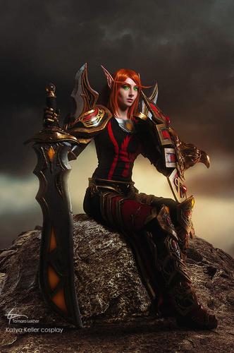 毛妹cos《魔兽世界》莉亚德琳 身材火辣,英姿飒爽