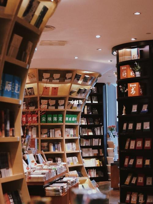探店:成都钟书阁(银泰中心in99店)_休闲玩乐_书店_探