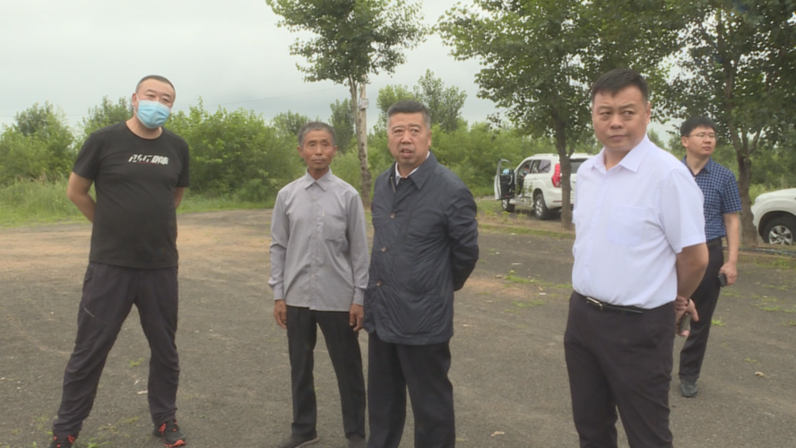 市人大常委会副主任,彰武县委书记刘江义看望慰问""侯