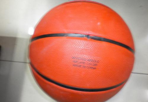 厂家一线生产 高质量橡胶篮球;花色篮球等体育用品