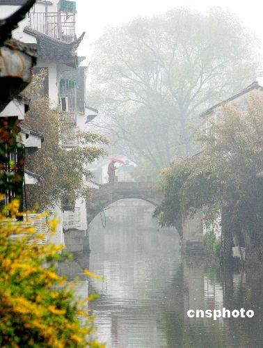 姑苏烟雨蒙蒙添韵味
