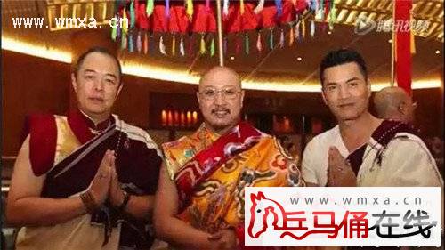 张铁林坐床成活佛 张铁林坐床 张铁林坐床仪式(2)
