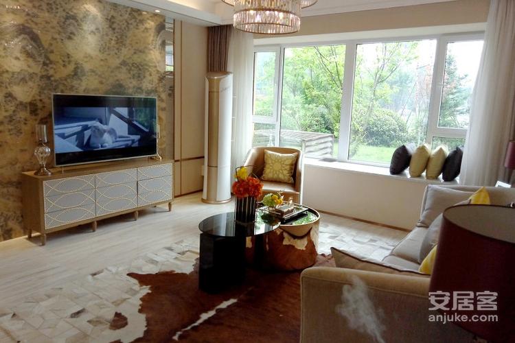 合能铂悦府样板间图