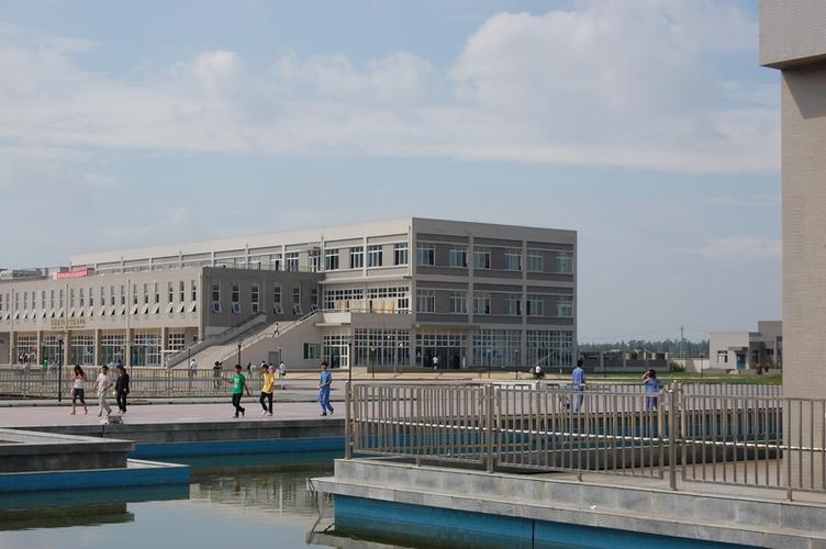  p>成都市技师学院建于2009年,是由 a href="#">成都市 /a>高级技工