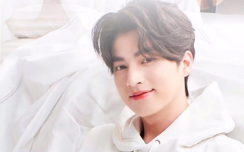 mewgulf有谁会想到不认识缪苏帕前的糕卡娜这是这样的和现在的糕卡娜