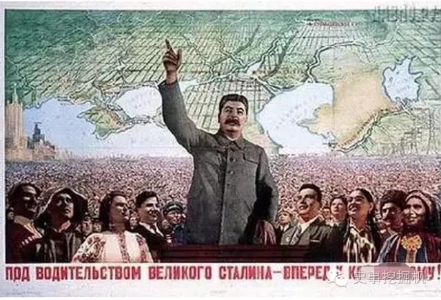 所以,在斯大林的统治下,苏联发生了一场恐怖的肃反运动,斯大林为了