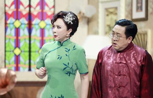 他是笑星蔡明的儿子,不仅十分优秀,而且还是大家的老