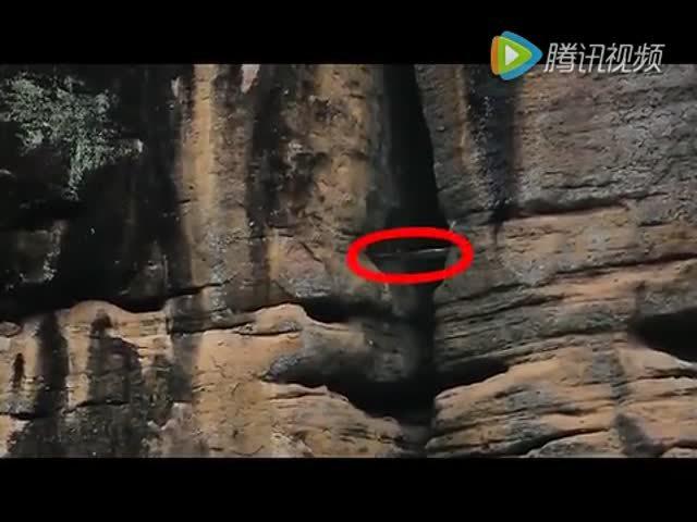 我看到了传说中武夷山悬崖上的悬棺!太恐怖了