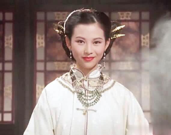 一组老照片告诉你,蔡少芬年轻时有