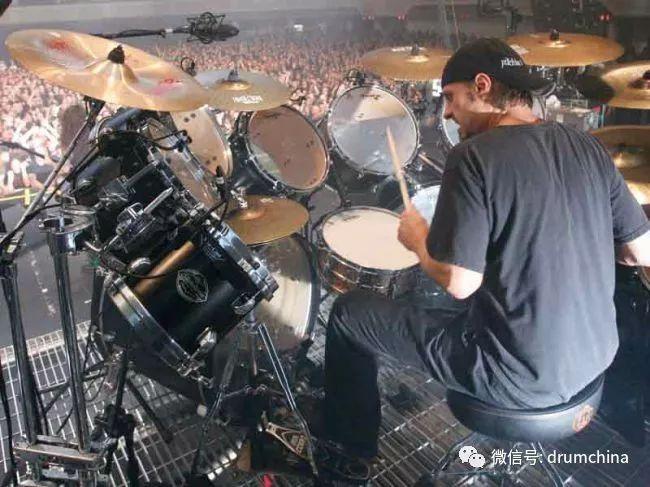 dave lombardo (suicidal tendencies)在告别了长久以来的主唱austin