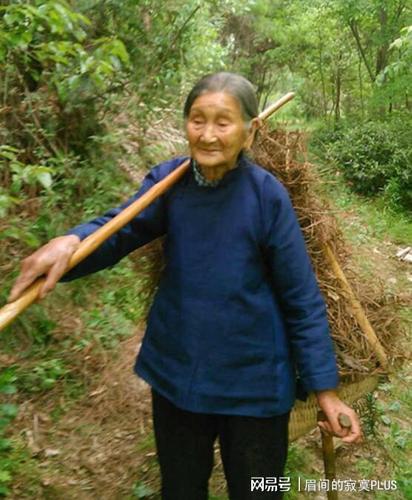 民间故事:路遇老婆婆