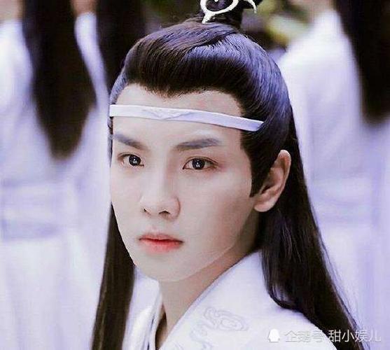 11 ,蓝思追饰演者郑繁星 郑繁星饰演的蓝思追温润雅正,风度翩翩,心思