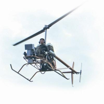 沈先生想方设法查询直升机的相关资料,设计了图纸,尝试自制飞机