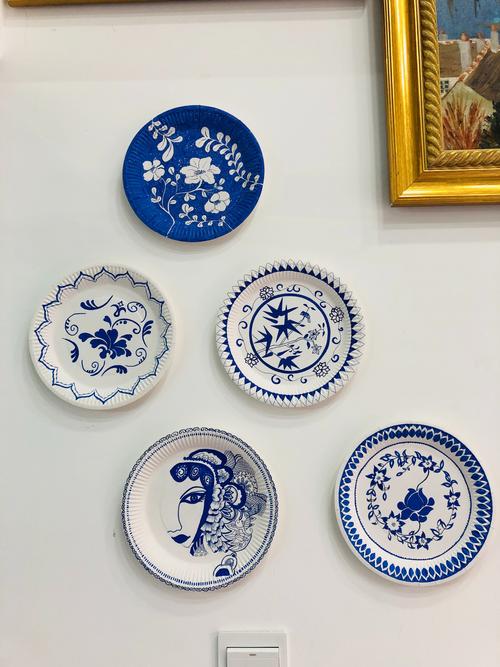 素描,色彩,漫画,线描装饰画任选一种) 地址:天津路幼儿园向北50米